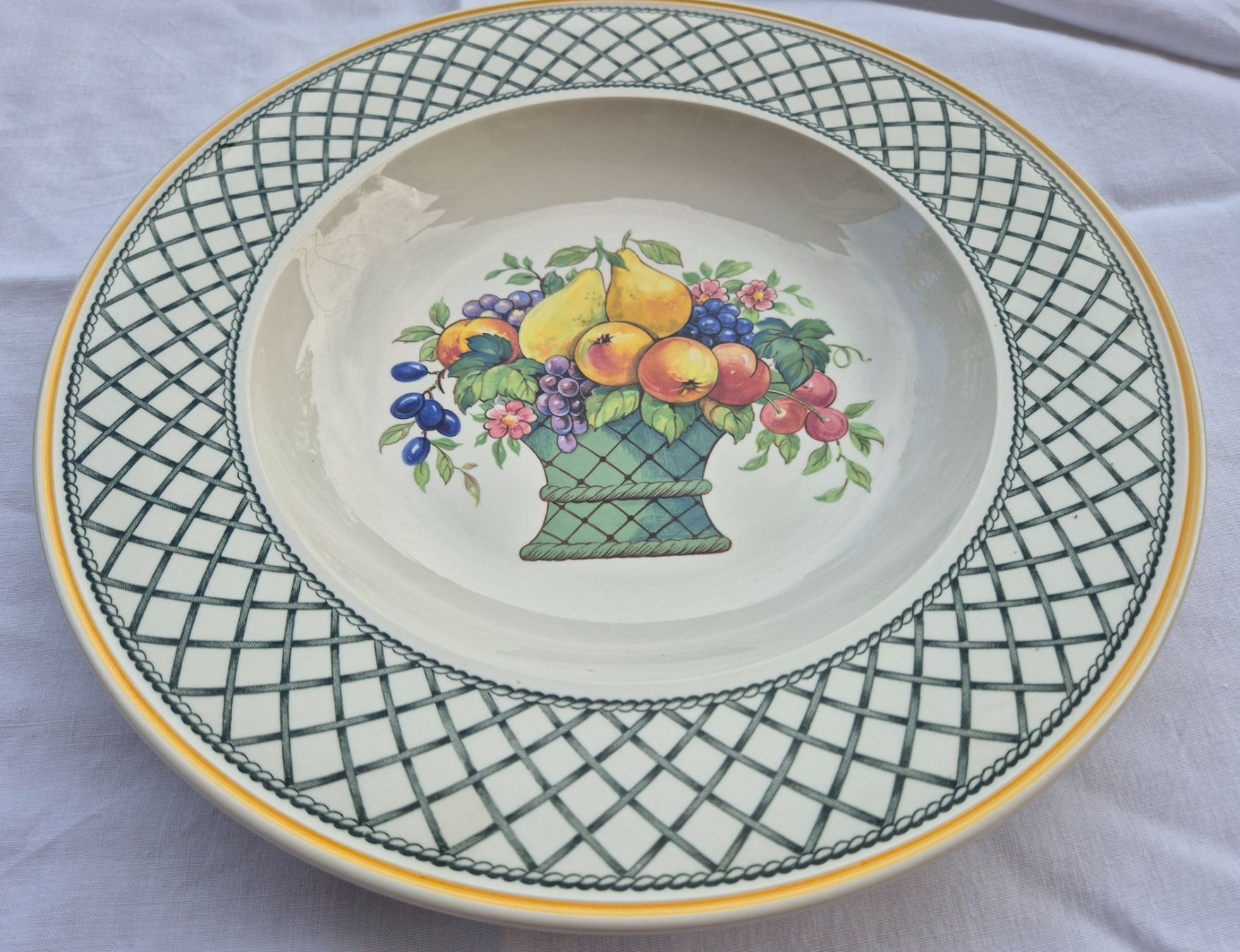Villeroy & Boch Ciotole: Servierteller mit Früchtekorb-Motiv, Vileroy&Boch – Nuovo (secondo la descrizione) da Bern venduto da aronari