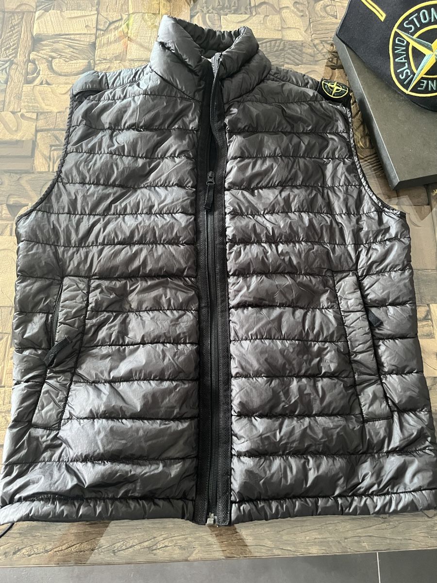 Gilet & Giacche: Stone Island Gilet – Usato da Oberwil BL venduto da Babylon0 1