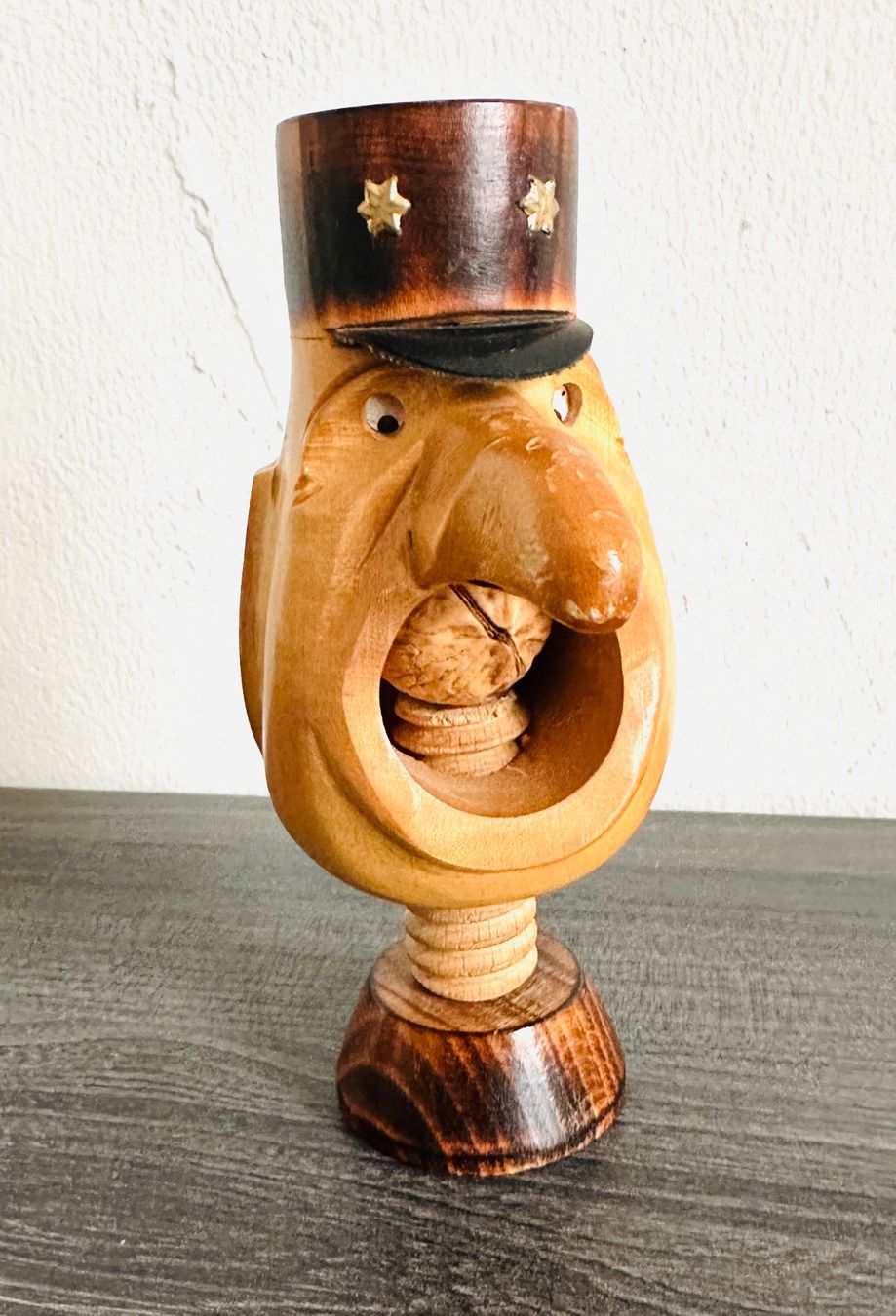 Elettrodomestici da cucina: Vintage Nussknacker Holz, General Giusan? – Usato da Zürich venduto da brazerola 3
