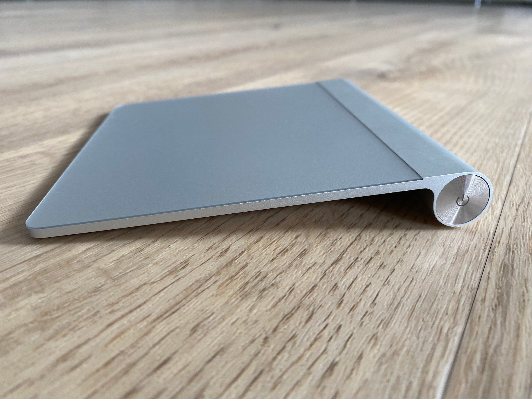Apple Maus: Apple Magic Trackpad 1. Gen. A1339 – Bluetooth – Gebraucht aus Wetzikon ZH von BackToRetro 3