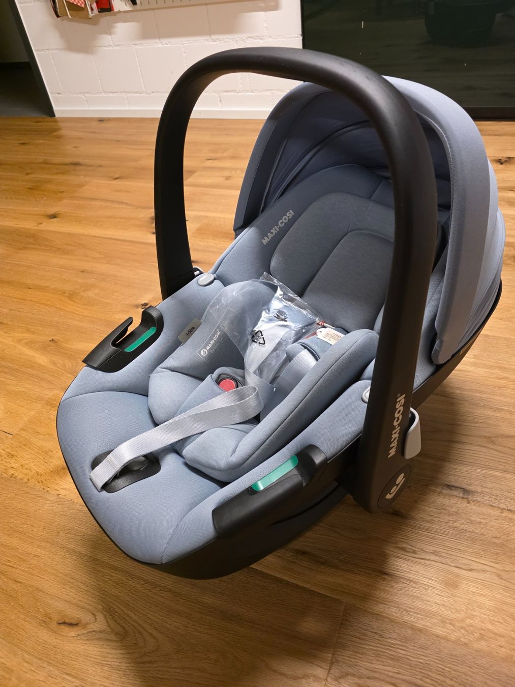 Maxi-Cosi Marsupi portabebè: Maxi Cosi Pebble 360 – Nuovo e nell'imballaggio originale da Gunzgen venduto da rem_jd8h