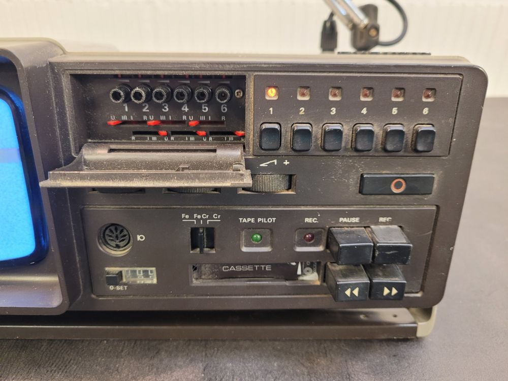 Grundig Triumph 580 TRC Portable TV Cassette Recorder 1980 J Kaufen