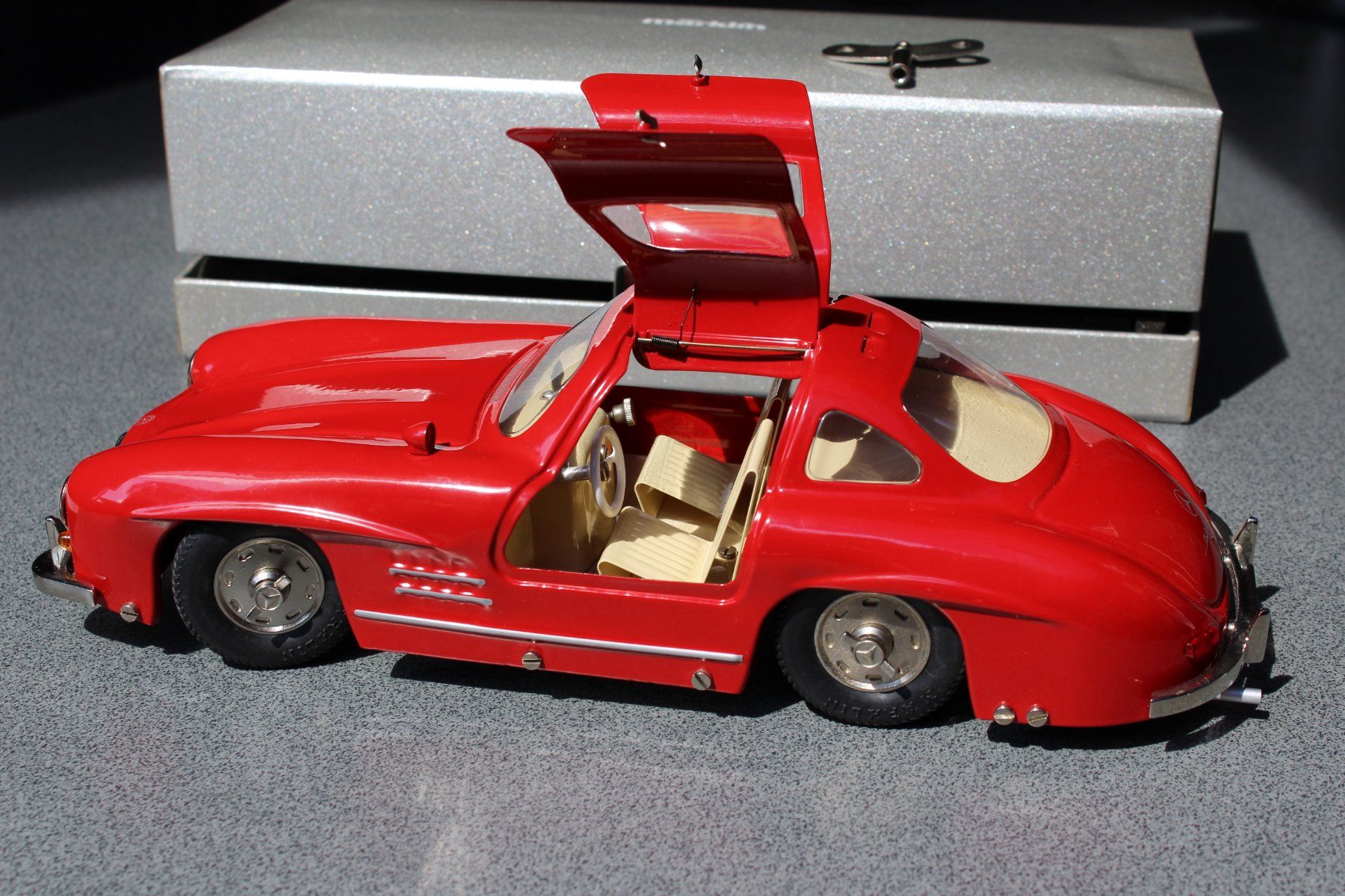 Modellini d'auto: Märklin Benz 300 SL 1993 – Nuovo e nell'imballaggio originale da Gebenstorf venduto da Gomsa0 2