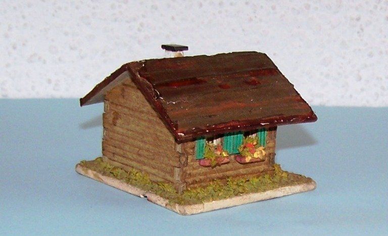 Modelleisenbahnen: Kleines Berg-Blockhäuschen H0, Holz, Faller? Creglinger? – Gebraucht aus Brüttisellen von Rentner44zh 2