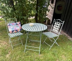 Vintage Tisch inkl. zwei Stühle