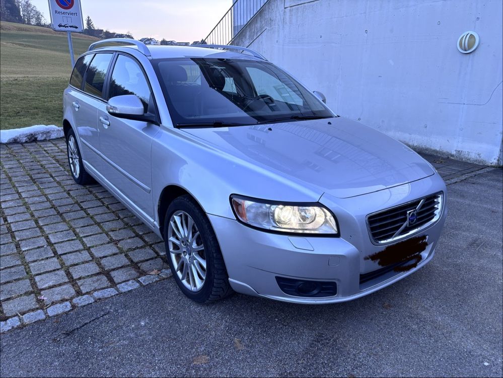 volvo-v50-t5-awd-230-ps-service-gepflegt-gebraucht-in-rossr-ti-f-r