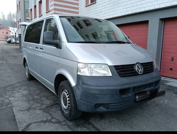 Autos: vw bus T5 – D'occasion à Bern par ahm_88xy