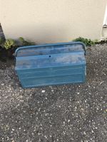 Werkzeugkasten Metall blau mit Inhalt gebrauchter Zustand