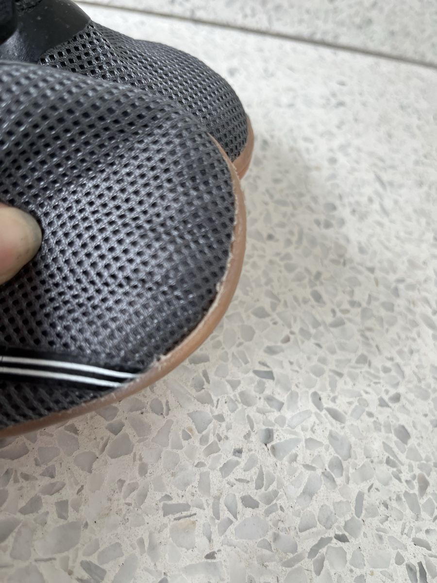 Hummel Scarpe per ragazzi: Hallenschuhe Hummel Gr. 36 – Usato da Luzern venduto da Aldabema 6