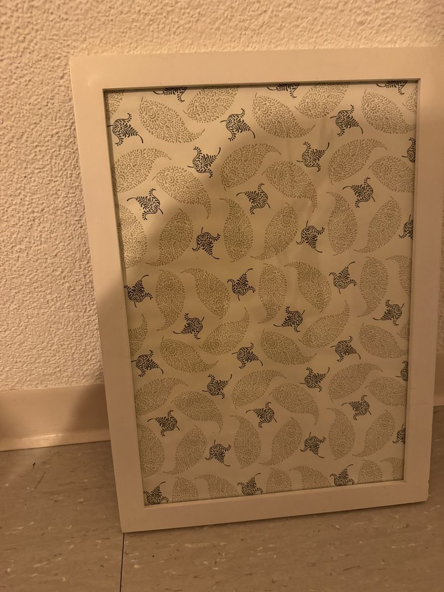 Ikea Cornici: 30x40 cm Bilderrahmen weiss – Usato da Zürich venduto da sofiaalpac