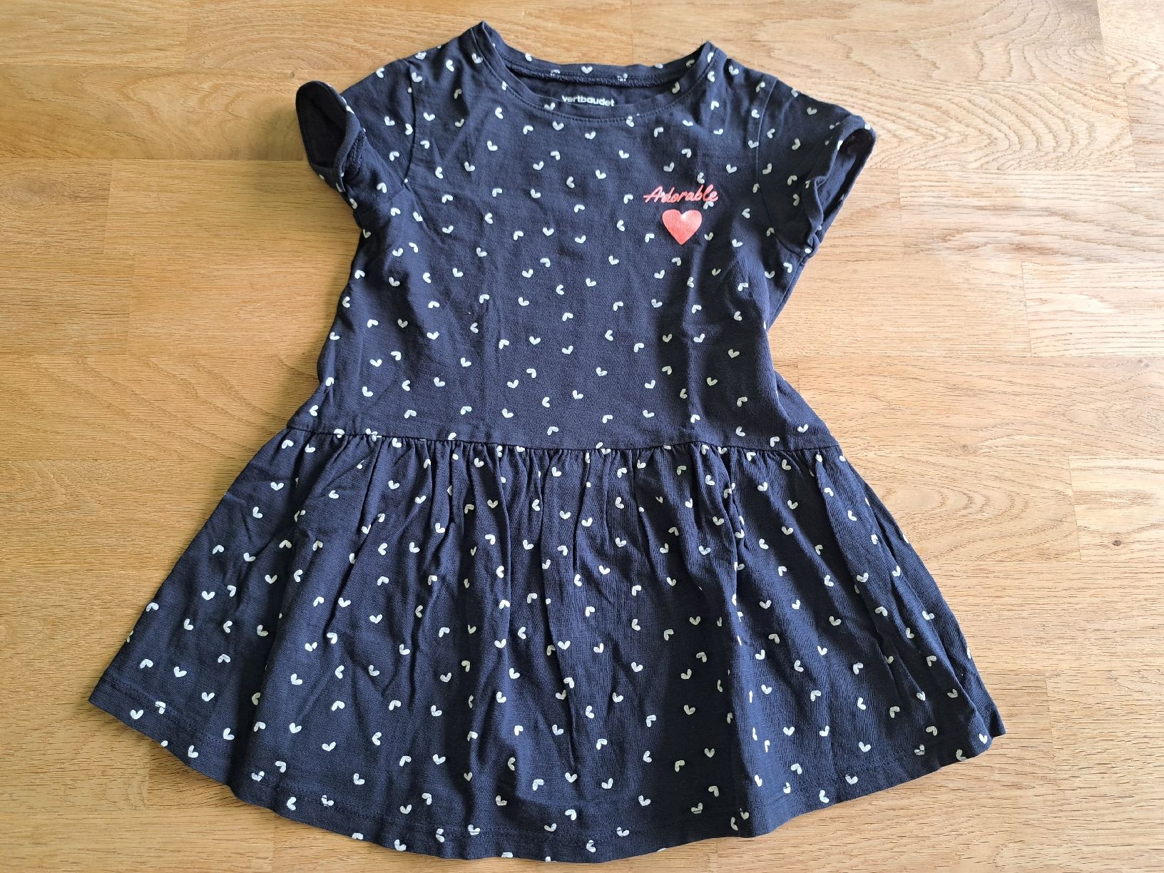 Vertbaudet Vestiti & Gonne: Vertbaudet Sommerkleid mit Herzen Gr. 92 – Usato da Bergdietikon venduto da Staphylococcus 1
