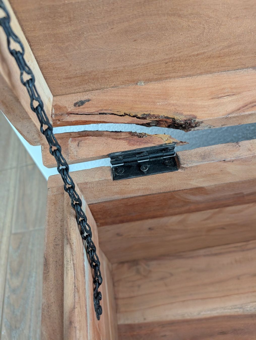 Maisons du monde Truhen: Holztruhe - Maison du Mone – Gebraucht aus Hunzenschwil von Baruch 6