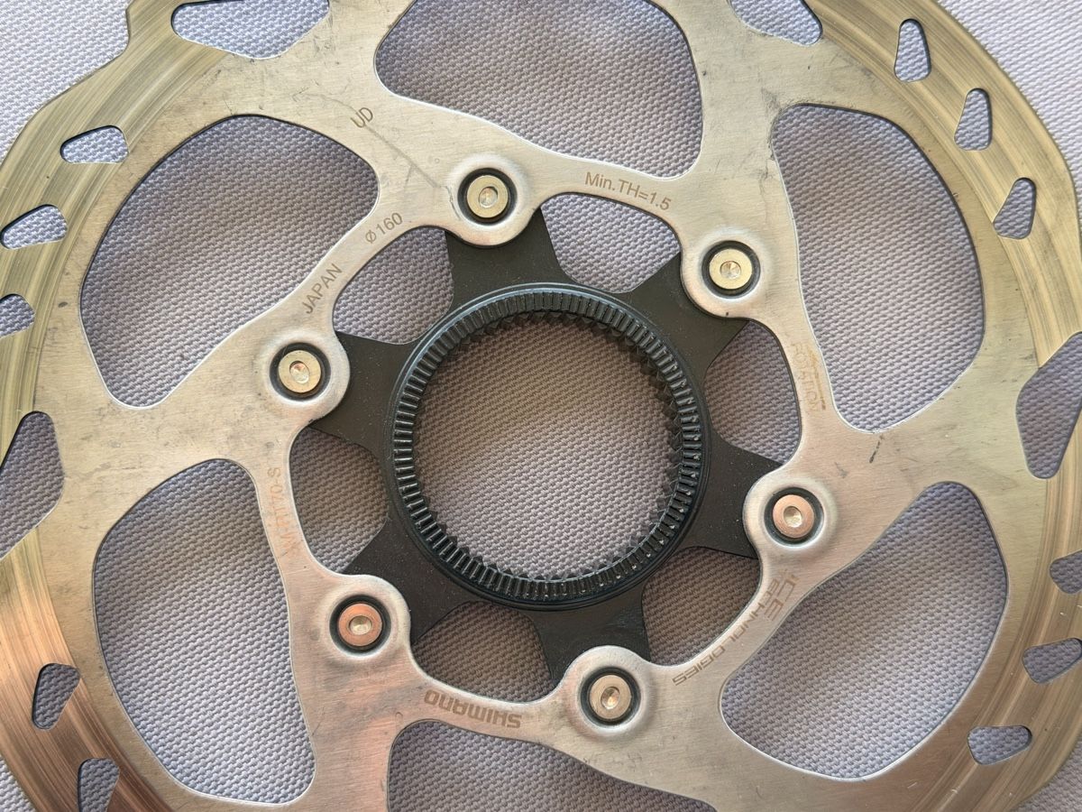 Shimano Pezzi di ricambio: Shimano Bremsscheibe RT70-S 160mm – Usato da Zürich venduto da Gadgets2020 1