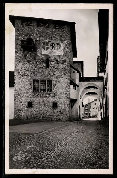Cartoline postali: AK Zuoz, Turm mit Torbogen – Usato da Berlin venduto da bartko-reher