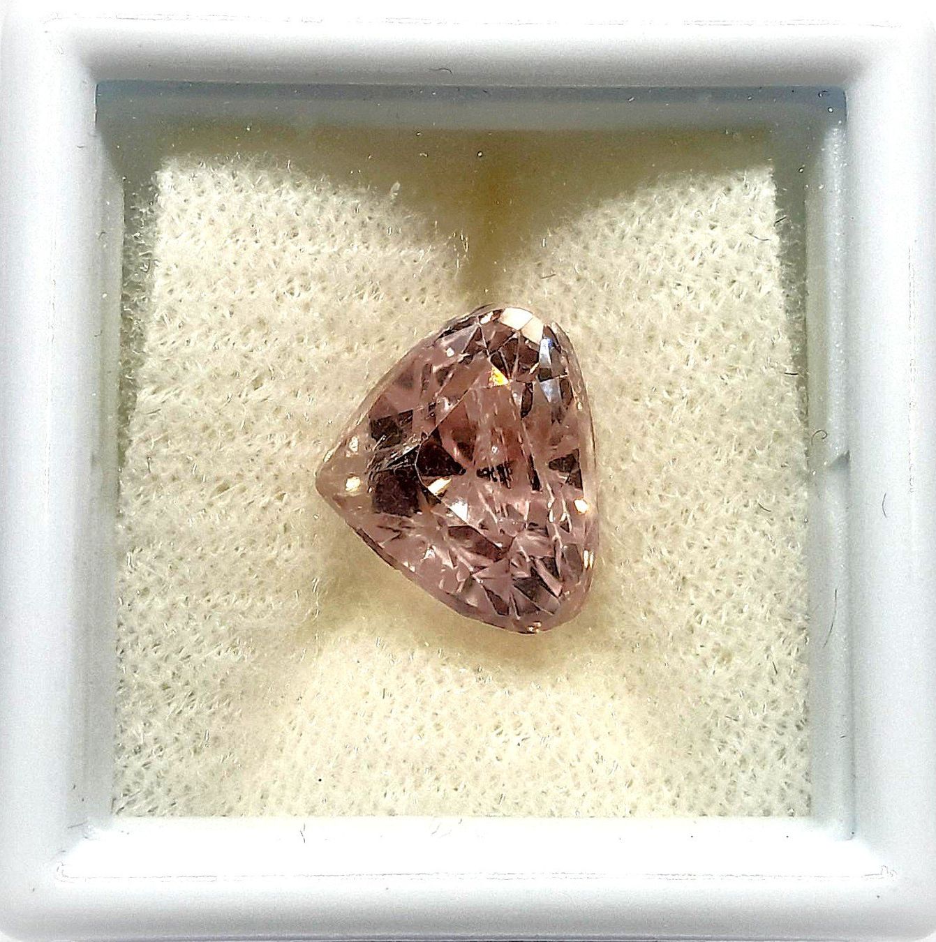 Pietre preziose: Kunzite 5.45 ct - Valeur 545.- Fr – Nuovo (secondo la descrizione) da Grimisuat venduto da Valgem