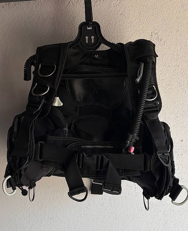 Mute per immersioni: Scubapro Tarier-Jacket T-Black – Usato da Stein am Rhein venduto da speedi26