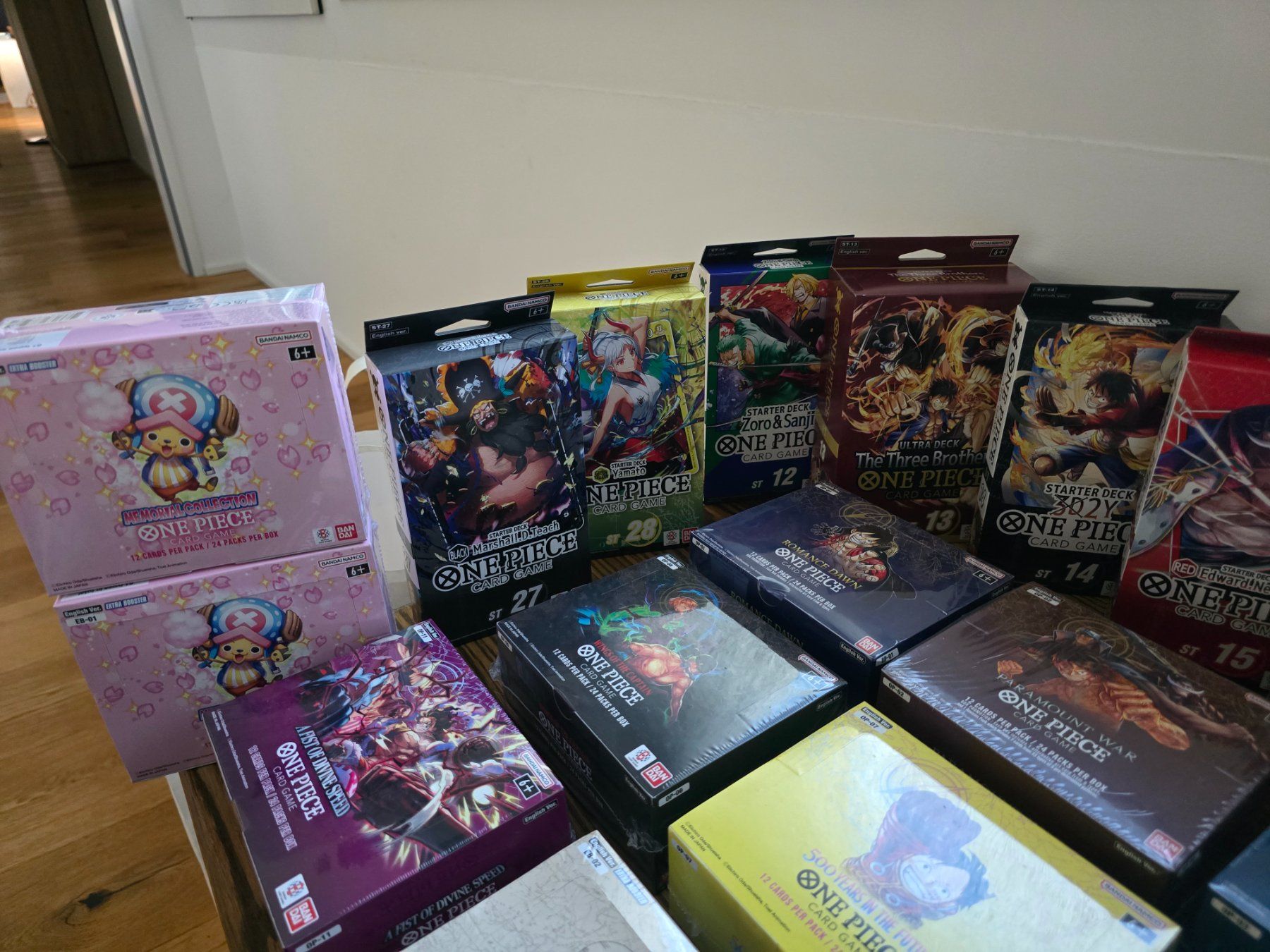 Bandai Carte collezionabili: One Piece TCG Ultra Displays und Decks Bundle – Nuovo e nell'imballaggio originale da Sursee venduto da ValentinoMartignetti 2