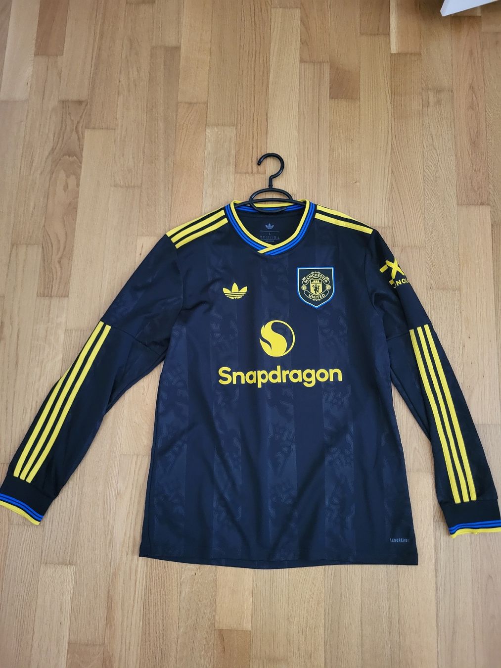 Leibchen & Hosen: Manchester United Trikot – Neu (gemäss Beschreibung) aus Obfelden von Kico88