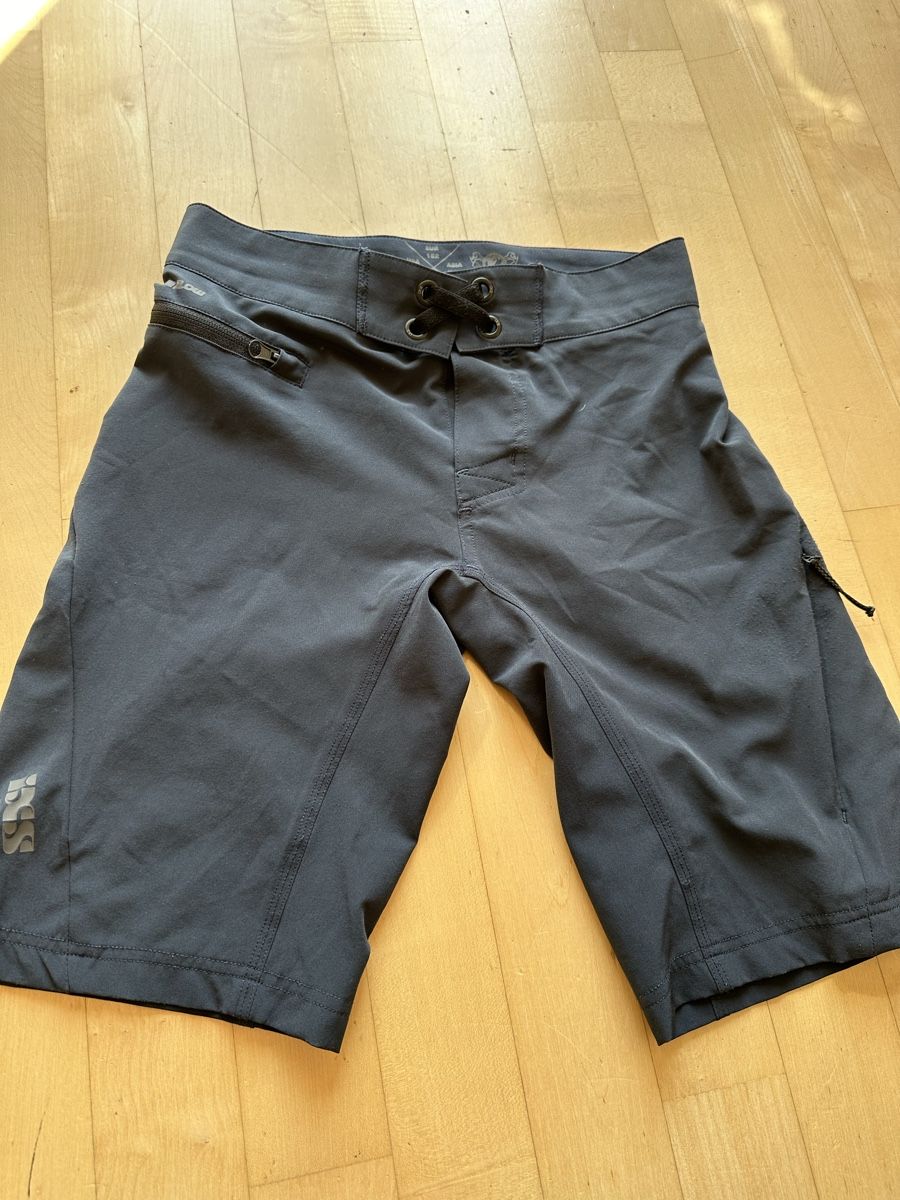Lotti & Set di vestiti: Sport Set Gr 152 – Usato da Zizers venduto da special_peanuts 1
