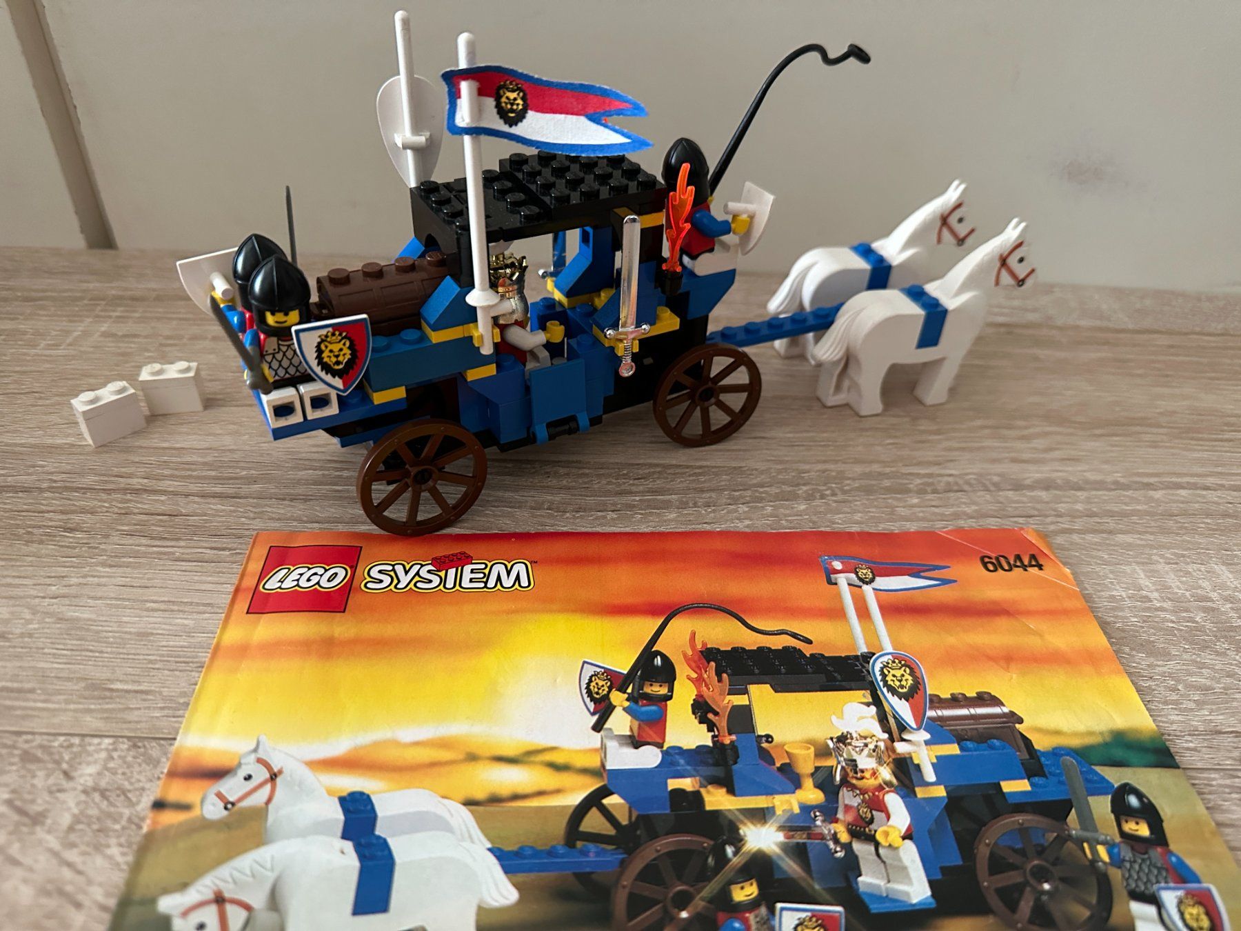 Lego Kit di costruzioni: LEGO Ritter 6044 King's Carriage – Usato da Basel venduto da Don-Angel 2