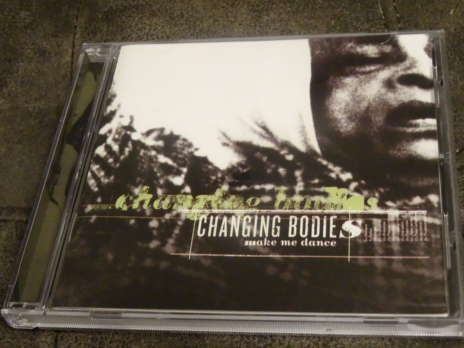 CDs: Changing Bodies - Make me dance CD – Gebraucht aus Olten von Disc-Ausverkauf