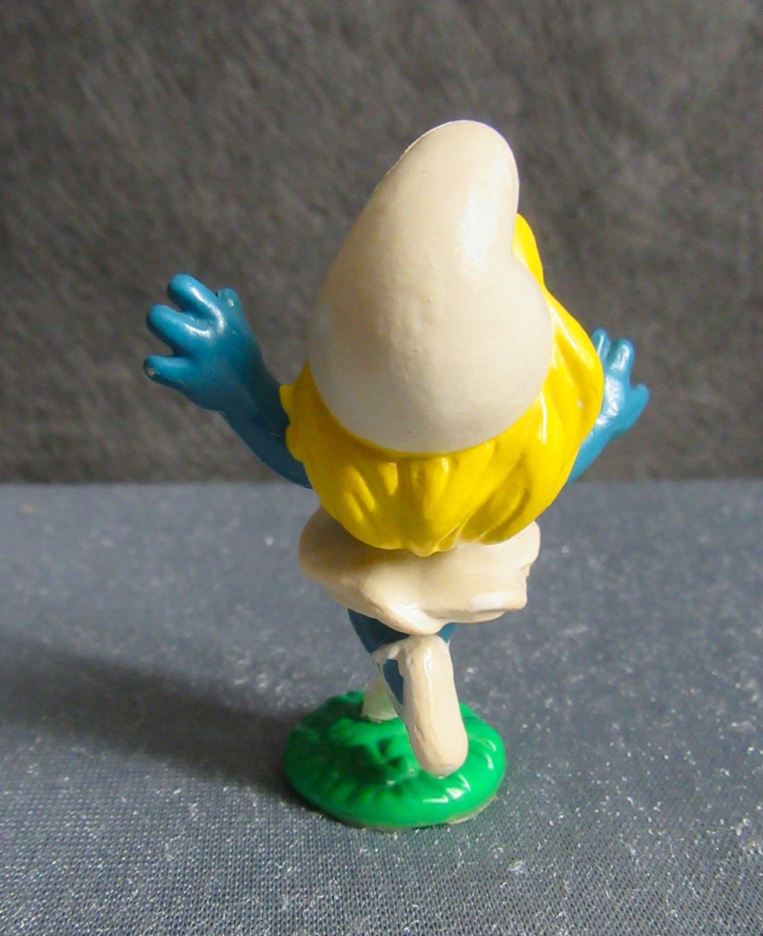 Statuette: Schlumpfine im Ballettkleid – Usato da Auenstein venduto da Padabimbim 3