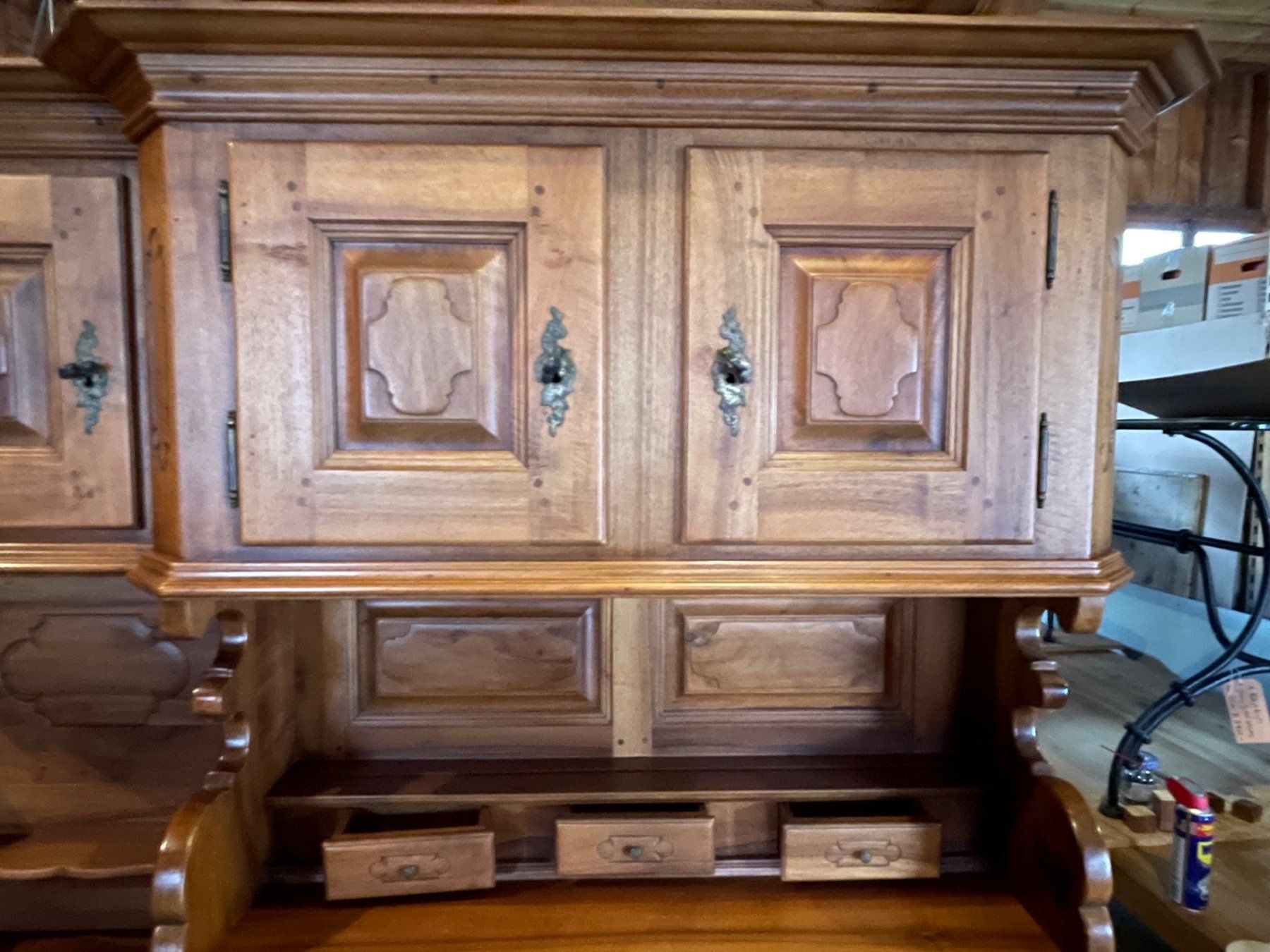 Credenze: Barock Buffet Nussbaum, abgesetzt mit Nische – Usato da Koblenz venduto da Rbaldinger54 3