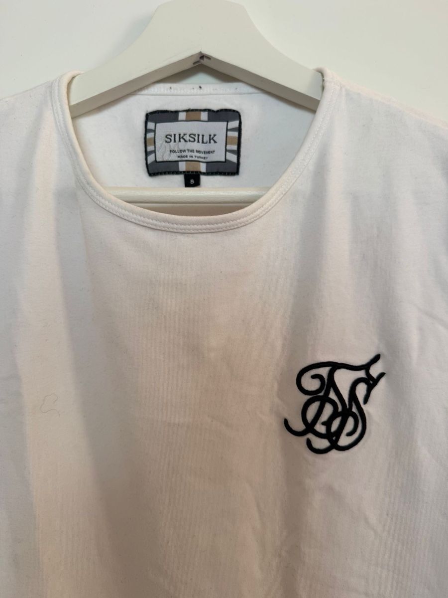 Siksilk T-shirt: Siksilk T-Shirt – Nuovo (secondo la descrizione) da Rubigen venduto da jer_5hkh 1