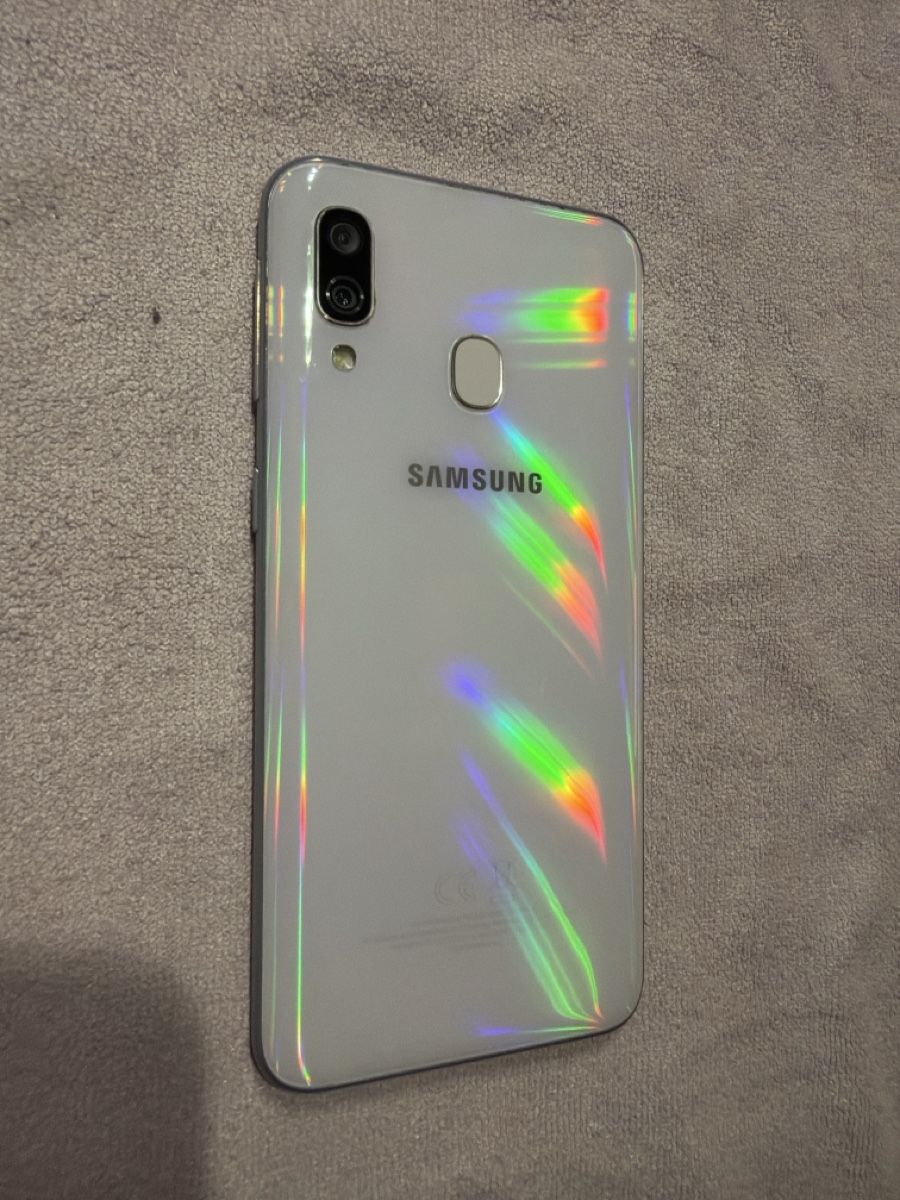 Samsung Portables: Samsung A40 / Silber / 64Gb – D'occasion à Arbon par BaX_94 4