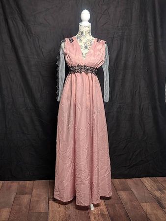 Rosa Maxikleid mit Spitze  Gr. 36, bodenlang
