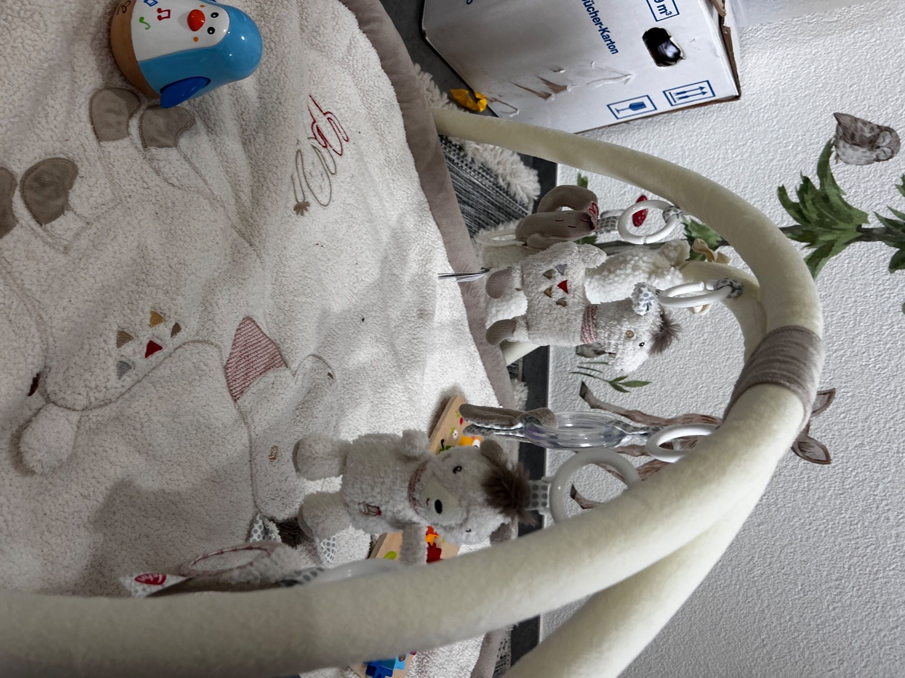 Spielmatte: Tolle Fehn Spieldecke Activity Center mit Spielbogen – Gebraucht aus Rudolfstetten von _llaauurraa_ 1