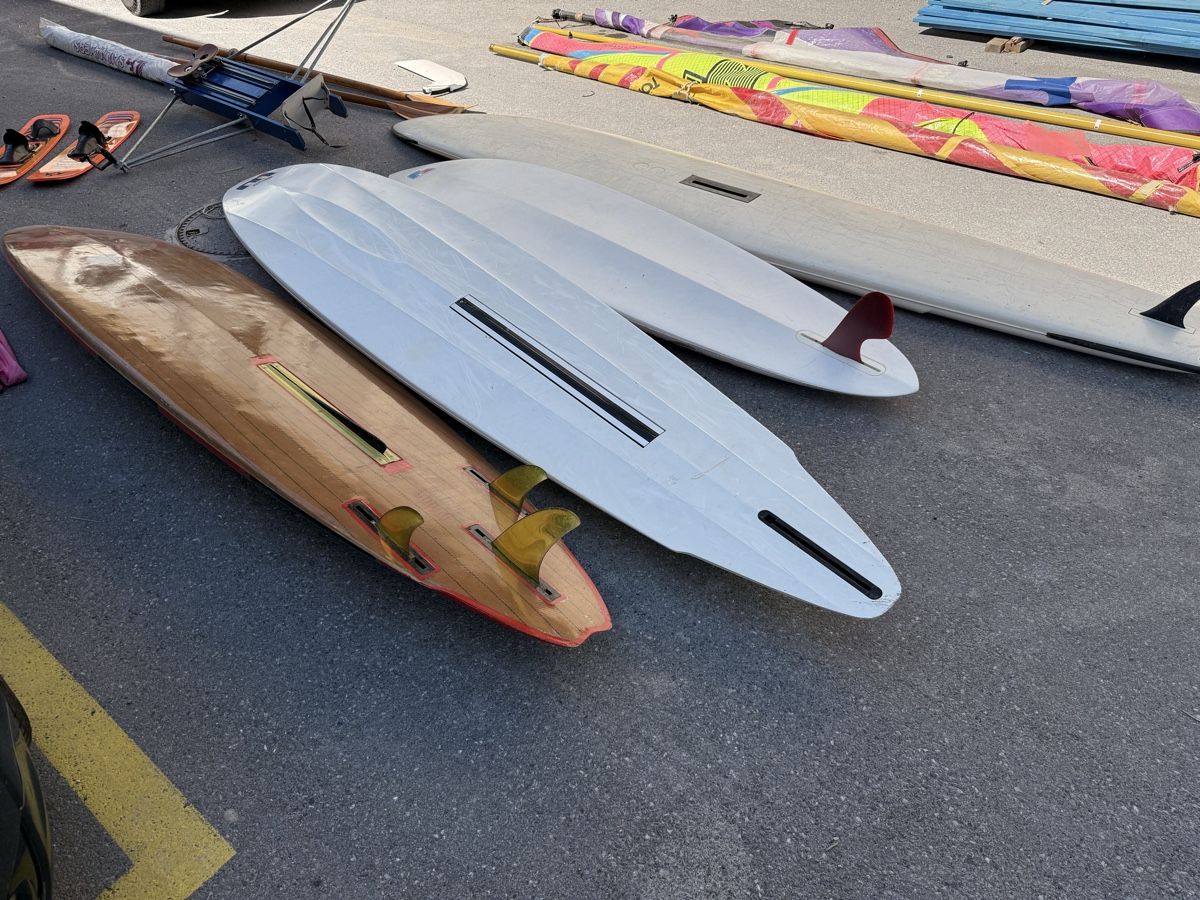 Tavole da surf e di nuoto: Top Windsurf - Surfboard - Surfbrett + Ausrüstung – Usato da Näfels venduto da Meelis 1