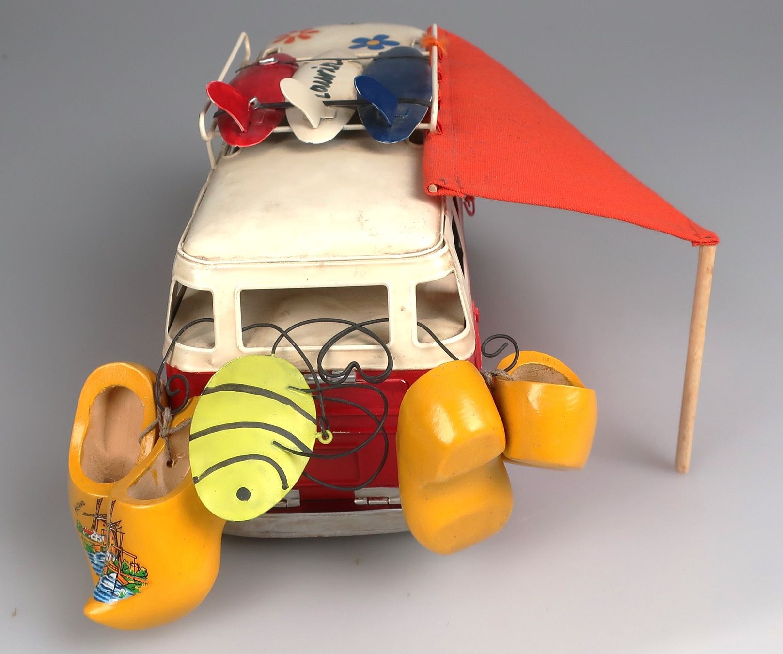 Modellbausätze & Standmodelle: Blech Hippie-Bus – Gebraucht aus Volketswil von brockipfannenstil 3