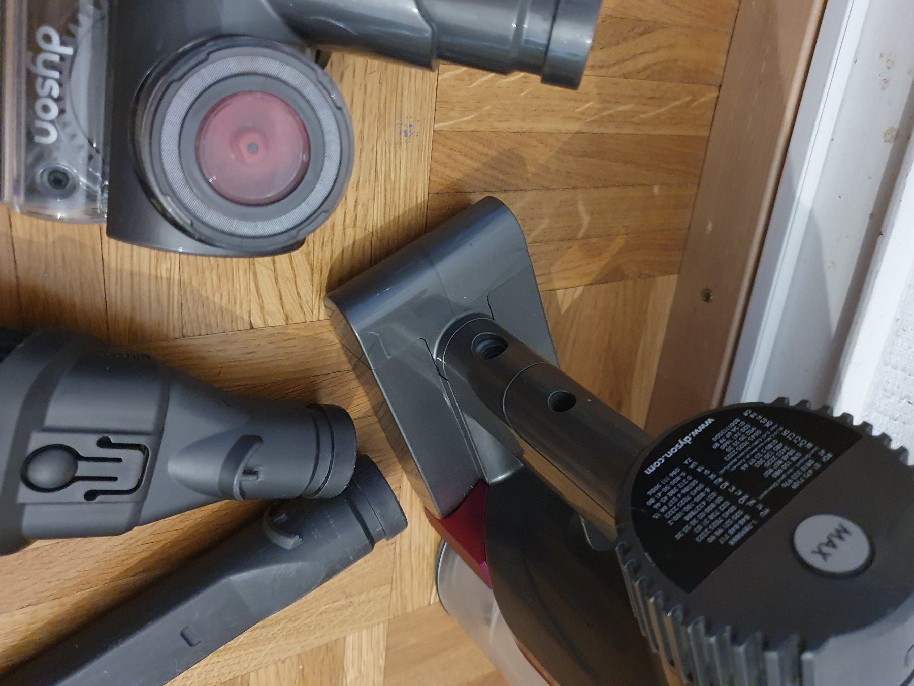 Dyson Aspirapolveri & Accessori: Ancien modèle Dyson DC34 batterie à remplacer – Usato da Prilly venduto da RoDyRe 3