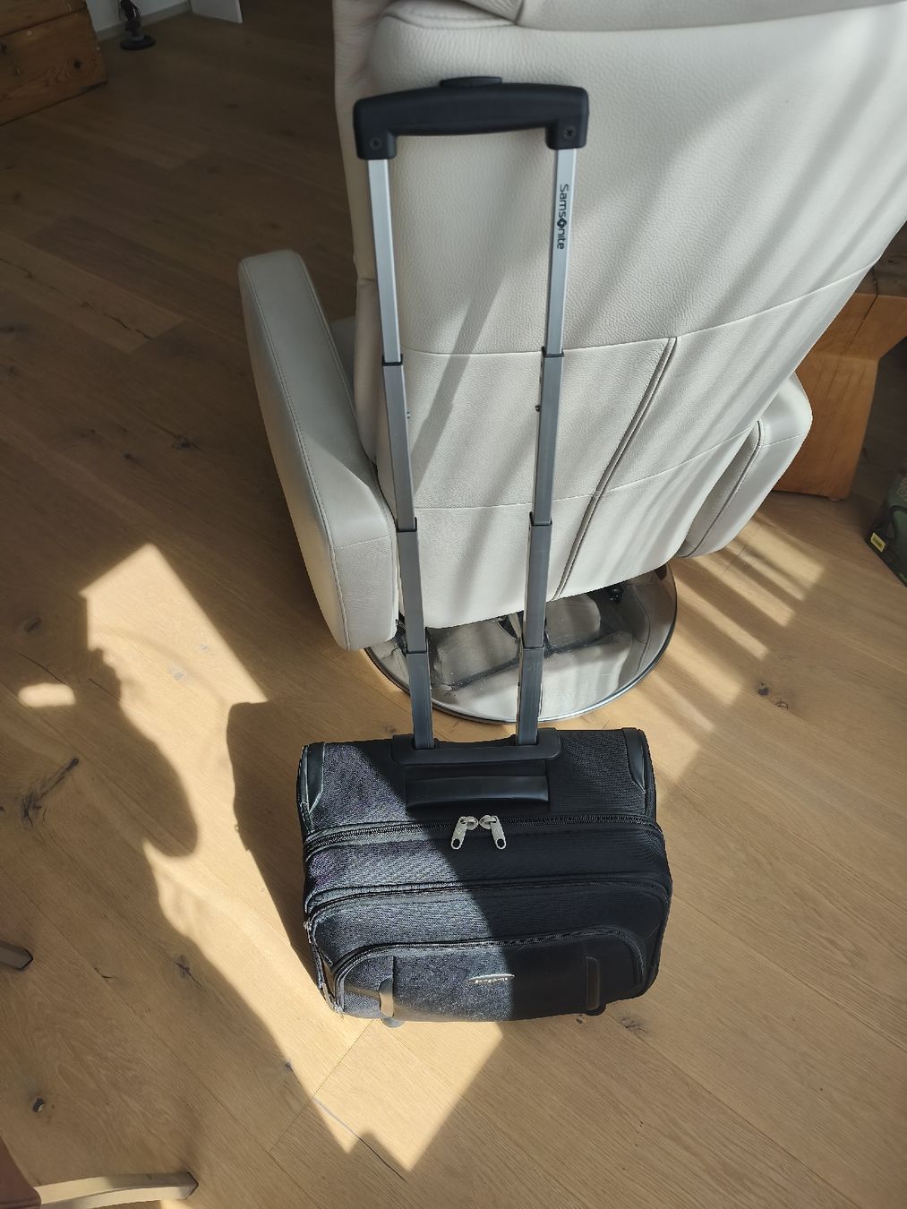 Altro in Aeronautica: Samsonite Trolley Top Zustand! – Nuovo (secondo la descrizione) da Möriken AG venduto da kar_y9cc 4