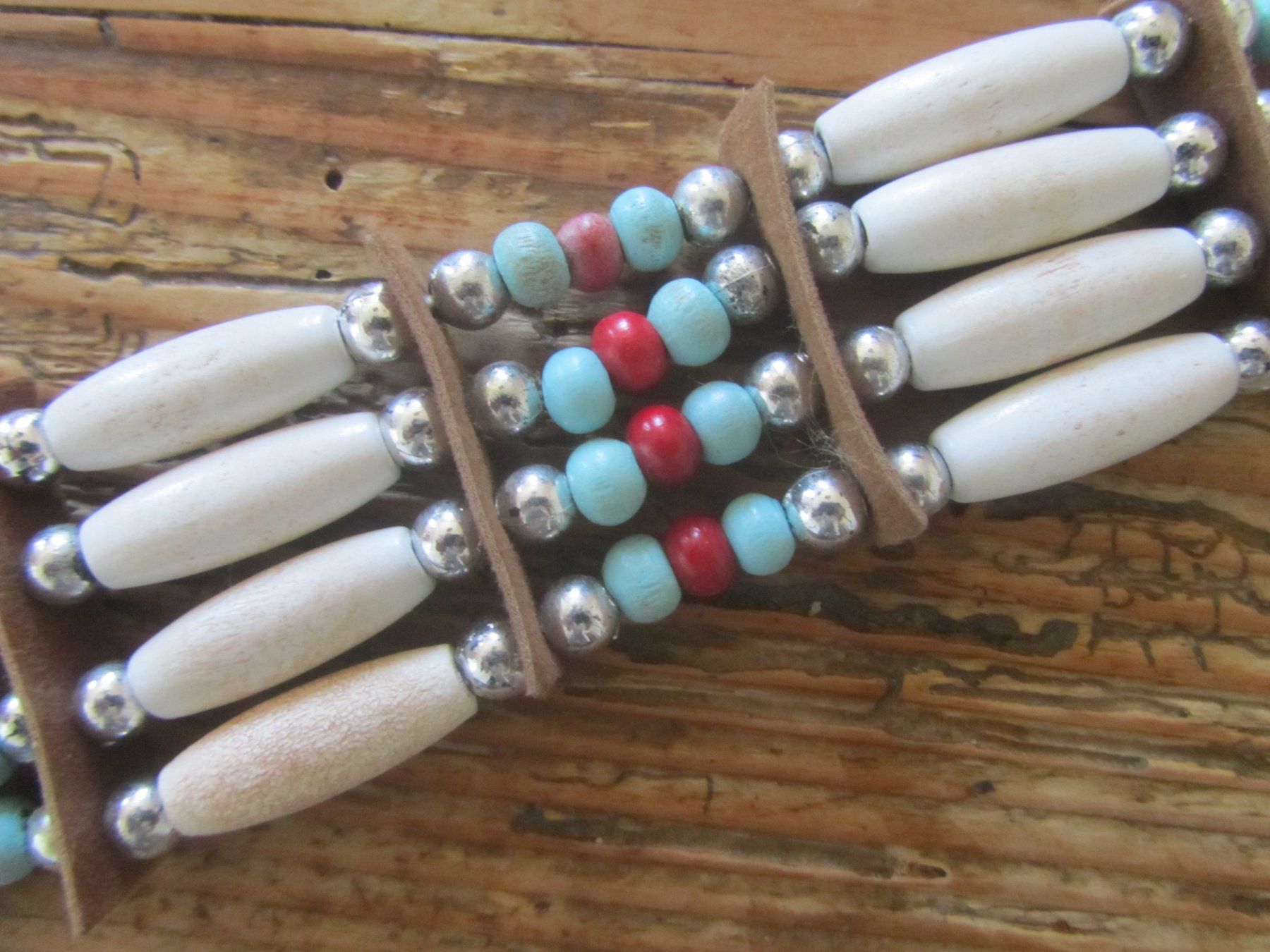 Catenine: Indianer-Schmuck, Halsband, Leder mit Perlen – Usato da Seengen venduto da mikelele 2