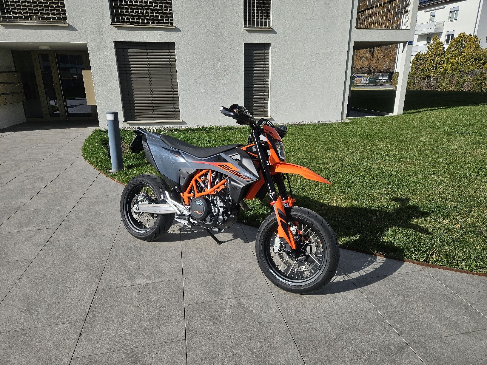 KTM Strada: KTM 690 SMCR 2022 – Usato da Naters venduto da fab_2zx8 2