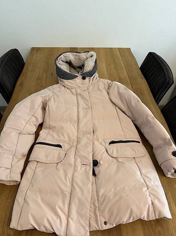 Vestes: Winterjacke Parajumpers – D'occasion à Dübendorf par Ang_Dam