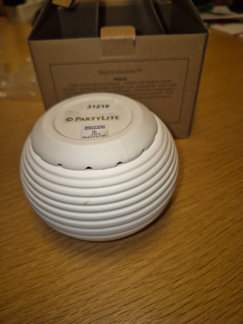 Partylite Duftöldiffusoren: Partylite Duftlampe Linien – Neu (gemäss Beschreibung) aus Buttikon SZ von sefa02