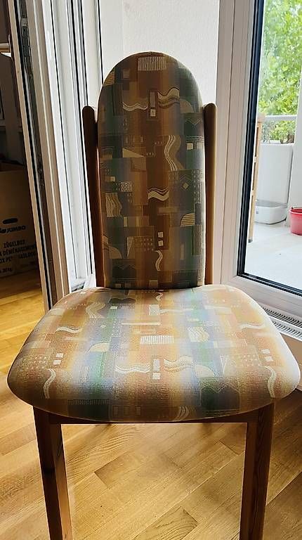 Set de table et chaises: Tisch mit Stühlen GRATIS – D'occasion à St.Gallen par eicatcher 3