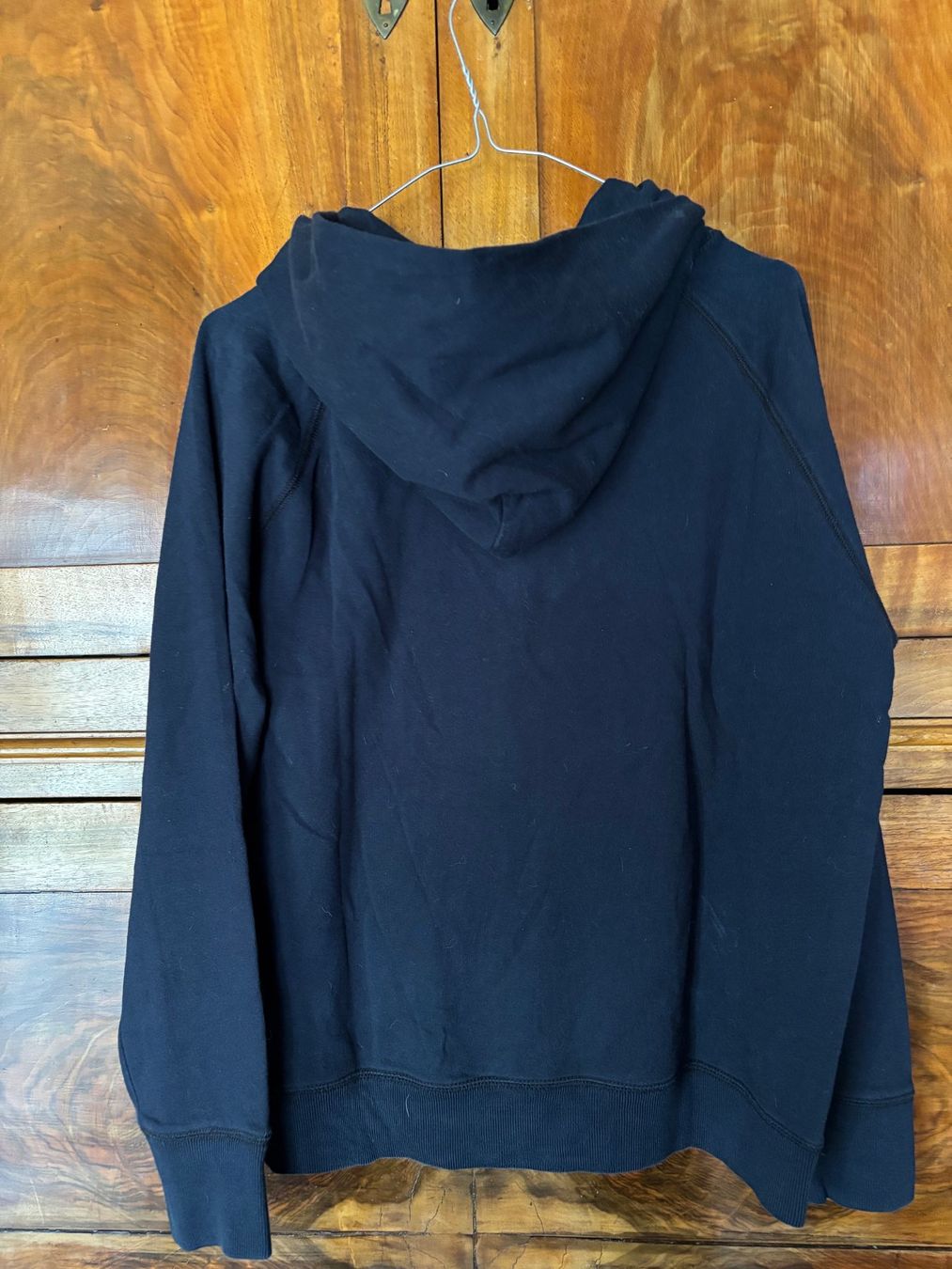 Gap Pullover & Sweatshirts: Sweat à capuche en coton GAP bleu marine – Gebraucht aus Grand-Lancy von hip_2rbd 1