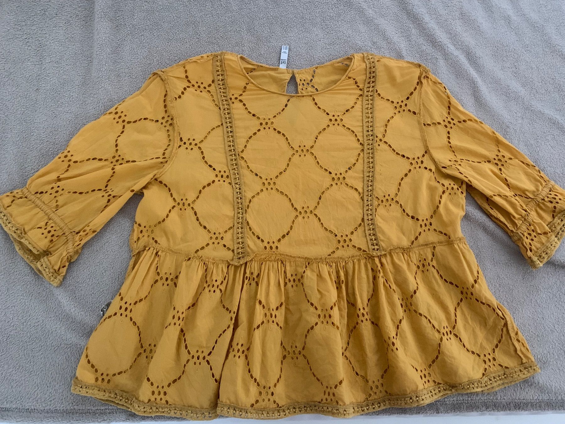 Zara Blusen: Zara senf bluse – Gebraucht aus Obergösgen von Torrente