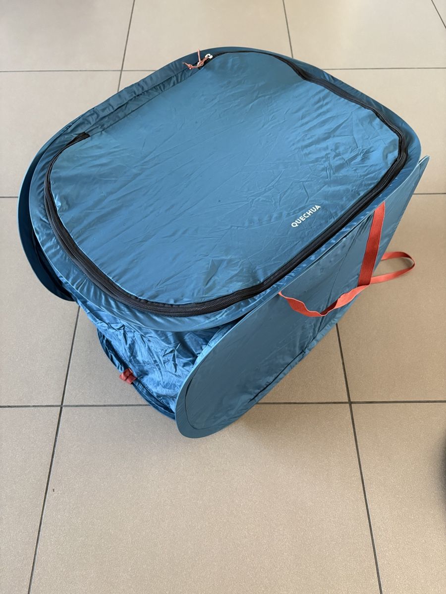 Poubelles: Poubelle de camping Quechua – D'occasion à Rossens FR par Kyuu 1