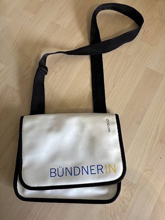 Navyboot Umhängetasche BündnerIn