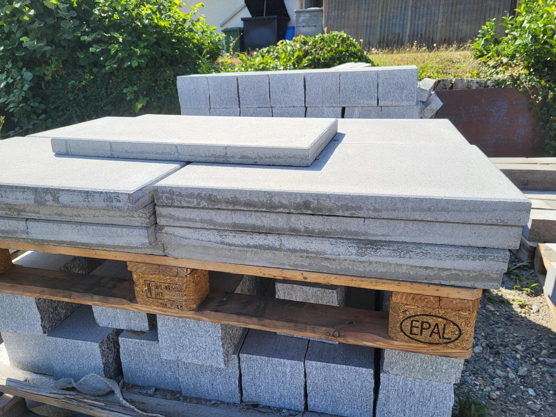 Revêtements de sol: Betonplatten 40x60 – D'occasion à Beinwil am See par ihregartenwelt 1