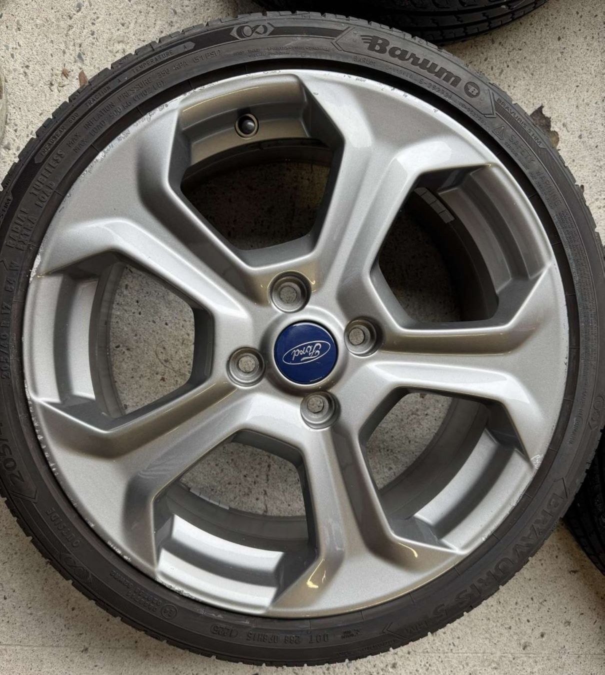 Ford Cerchioni: Felgen mit neuen Reifen – Nuovo (secondo la descrizione) da Aarwangen venduto da iiv_9dtw 3