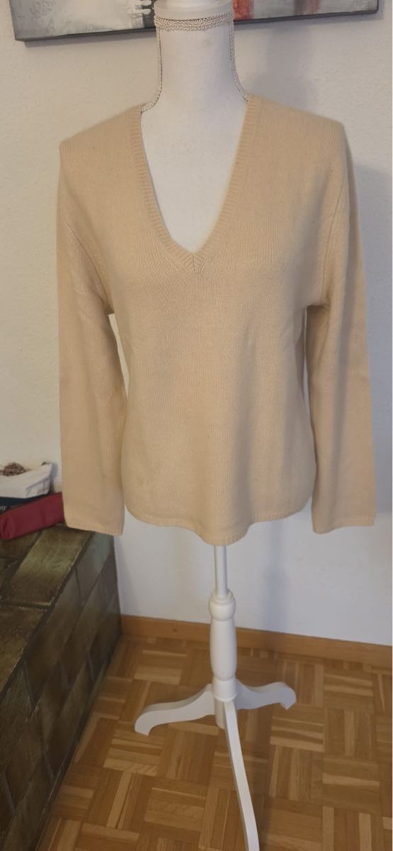 Pullover & Sweatshirts: Damen 100% Kaschmir Pullover gr.42 – Gebraucht aus St. Gallen von mania03