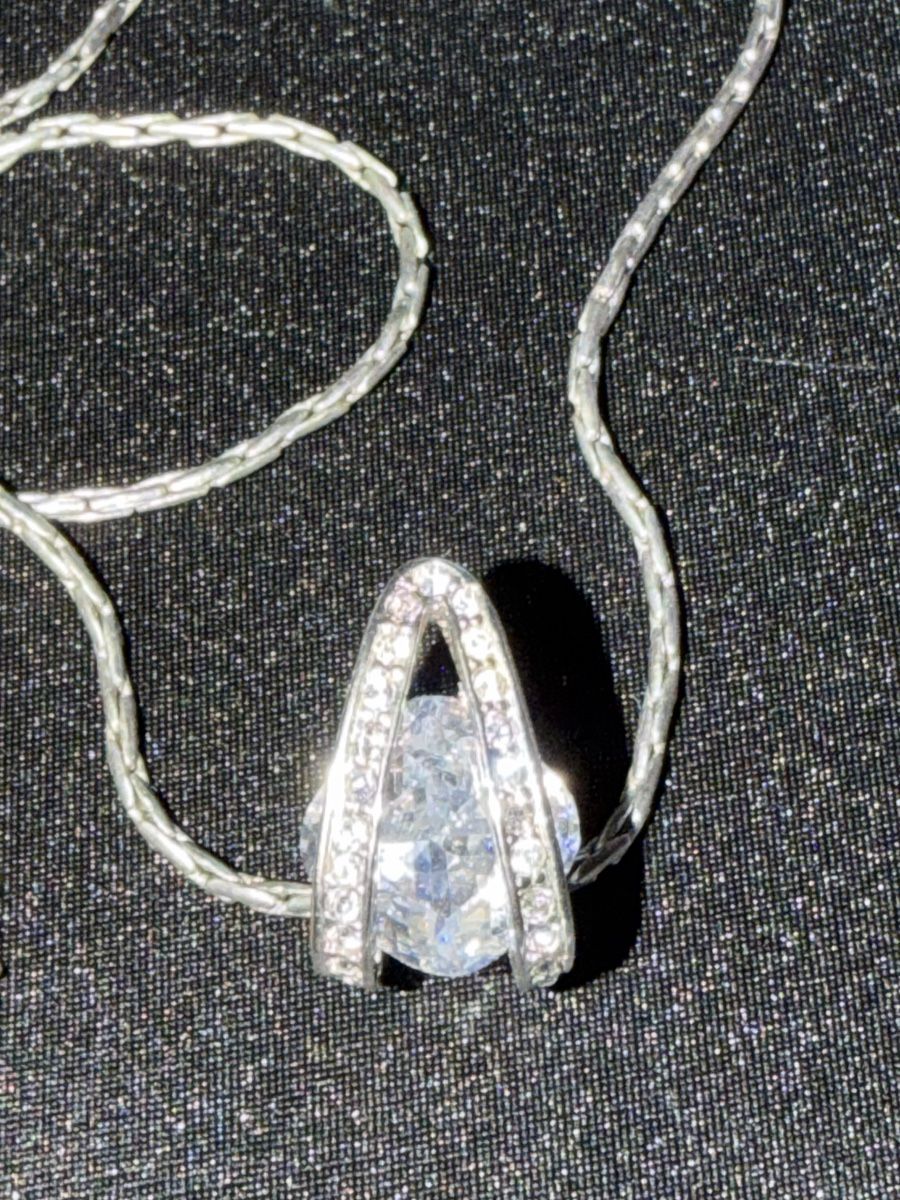 Catenine: Halskette mit Zirkonia – Usato da Luzern venduto da Pool33