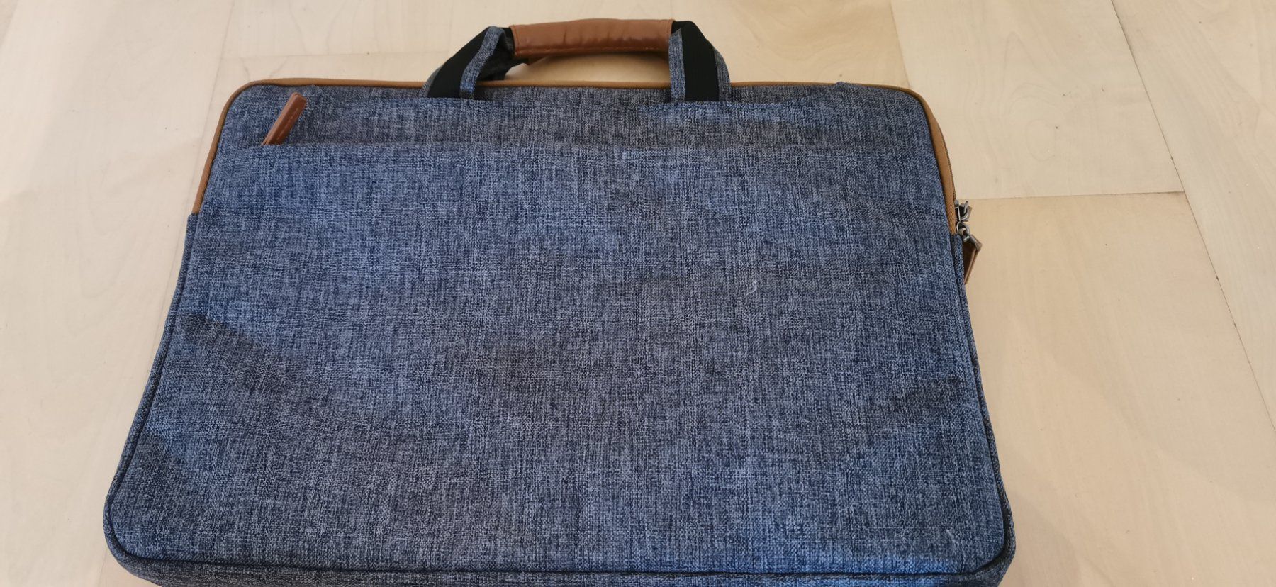 Borse: Laptop Hülle / Tasche – Nuovo (secondo la descrizione) da Wettingen venduto da Nini54 1