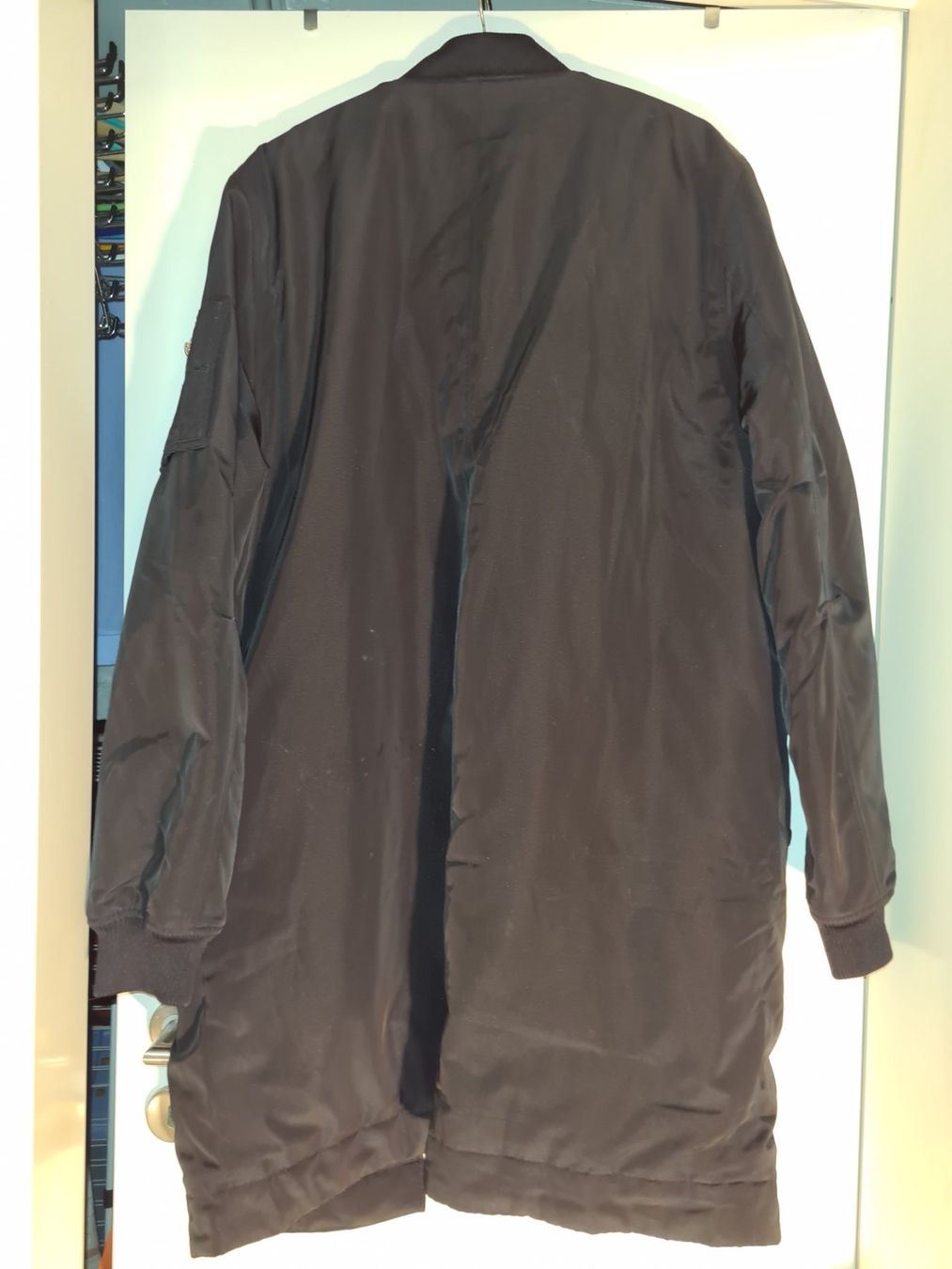 H&M Manteaux: DIVIDED H&M Mantel Black EUR-Gr. L – D'occasion à Münchenstein par vitalfit 1